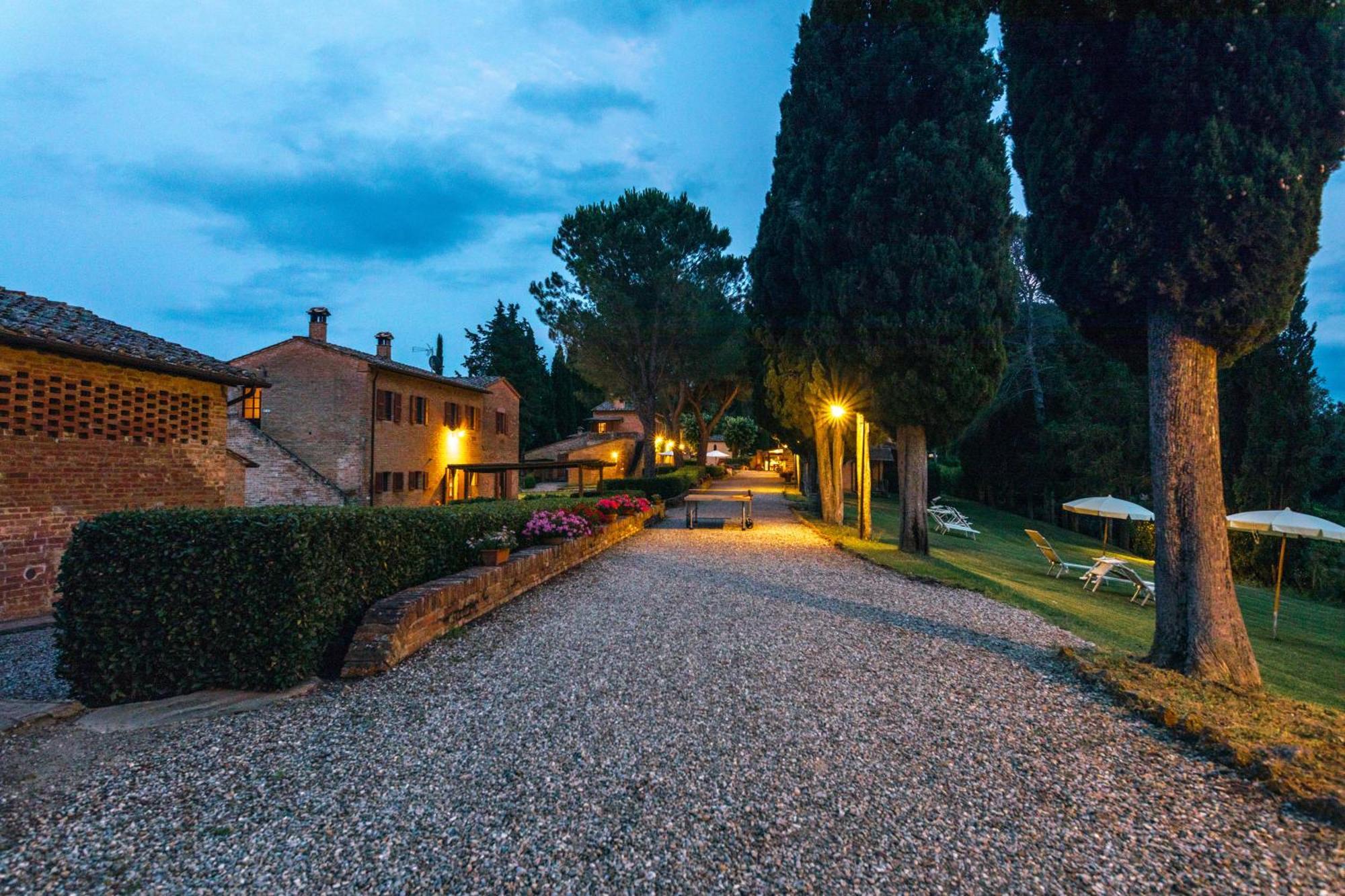 Villa Agriturismo Tenuta La Campana Asciano Exterior foto